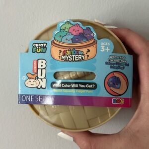 Rainbow Mystery Squishy Bun - Cream